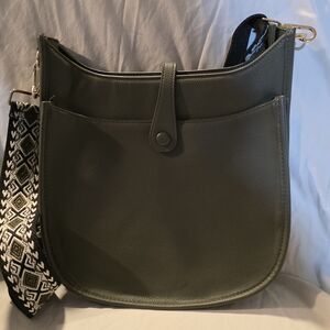 Chic Olive Shoulder Bag with Patterned Strap
